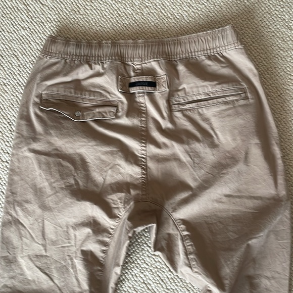 Men’s Zanerobe Size 32 beige jogger pants - Picture 6 of 7